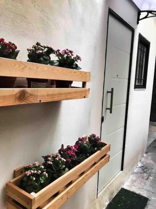 Casa Mya - Studio Flat Napoli Esterno foto
