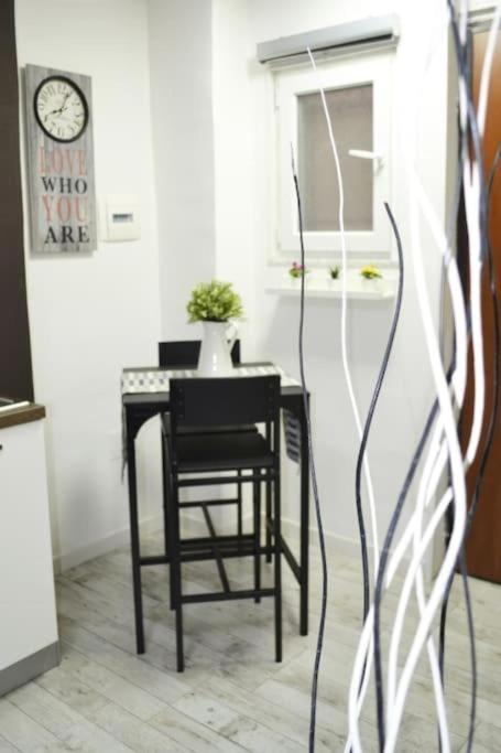 Casa Mya - Studio Flat Napoli Esterno foto
